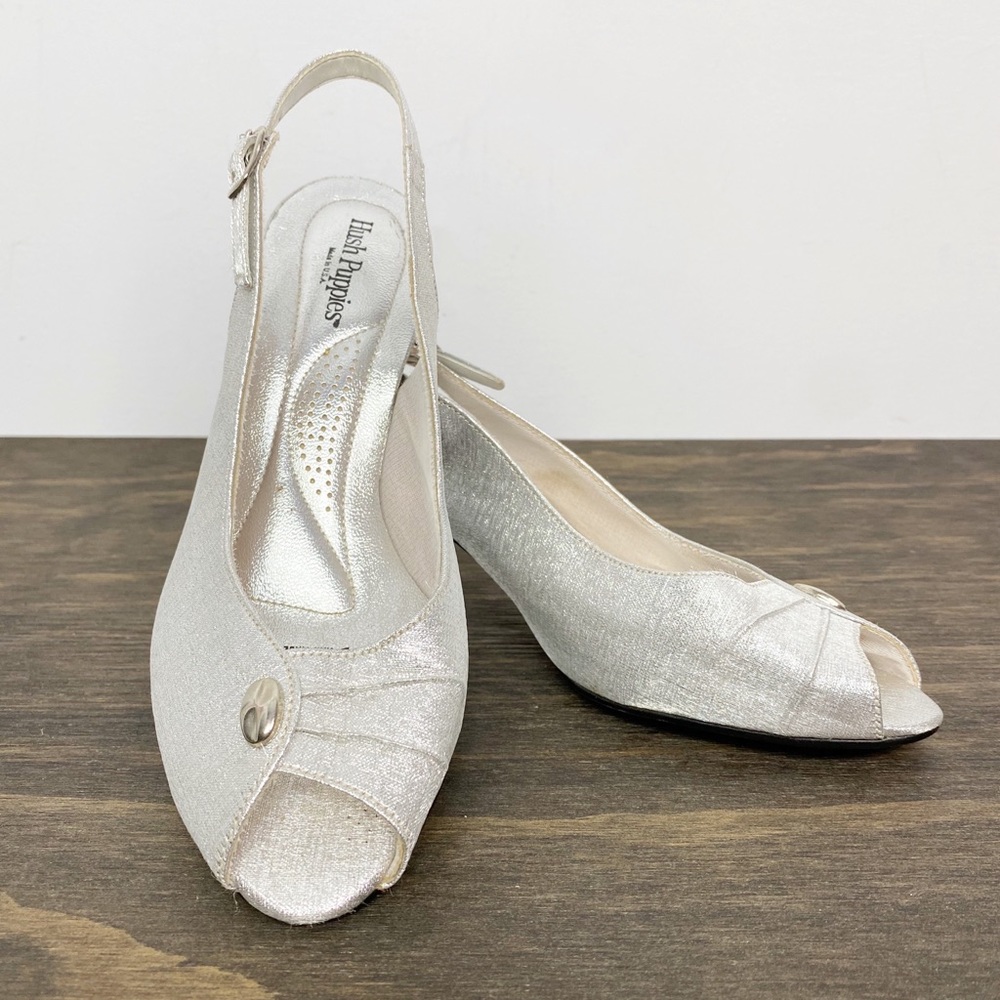 Vintage Hush Puppies 80s does 60s silver metallic heel